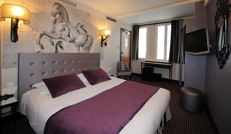 Hotel Des Ducs D'Anjou Paris Exterior photo