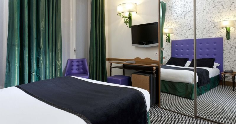 Hotel Des Ducs D'Anjou Paris Exterior photo
